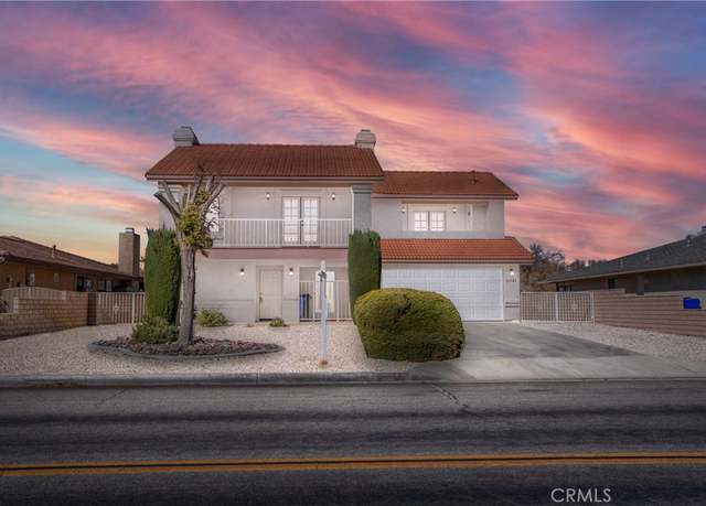 Property at 27584 Silver Lks, Helendale, CA 92342, 3 beds, 2.5 baths