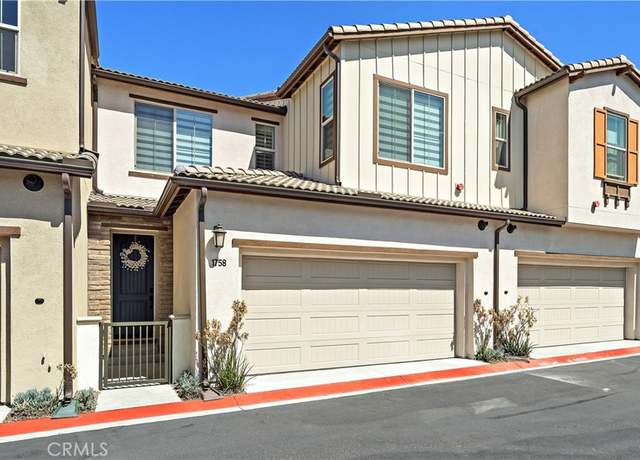 Property at 1758 Valley Oak Way, Oceanside, CA 92056, 3 beds, 2.5 baths