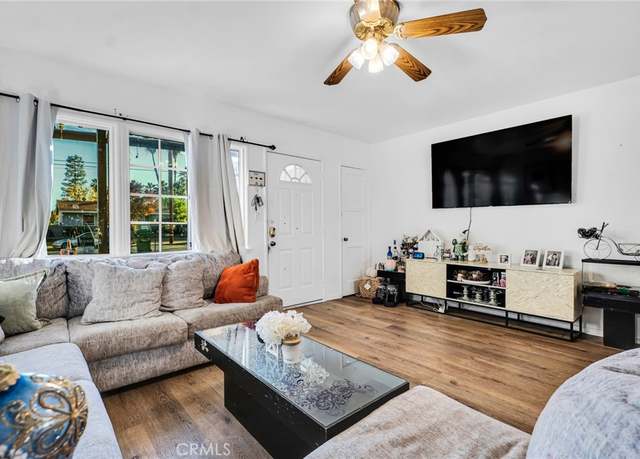 Property at 22137 Gault St, Canoga Park, CA 91303, 8 beds, 4 baths