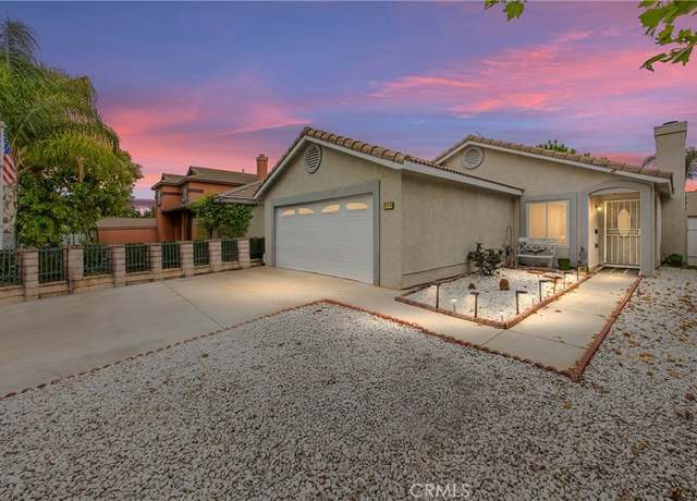 Property at 916 Award Dr, Colton, CA 92324, 3 beds, 2 baths