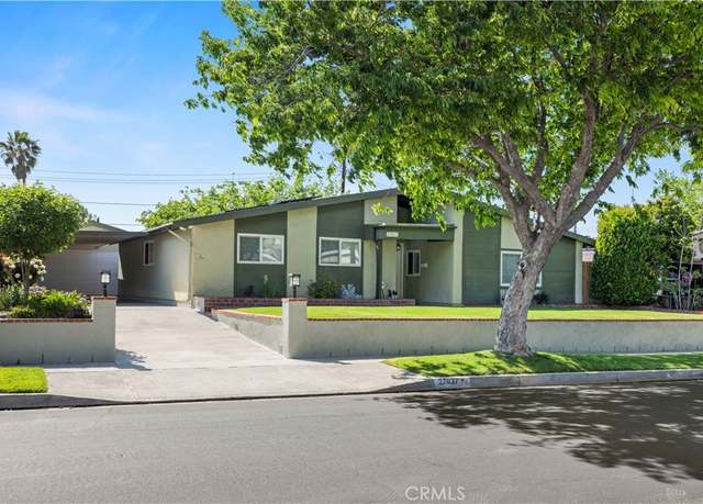 Property at 27837 Bakerton Ave, Canyon Country, CA 91351, 4 beds, 2 baths