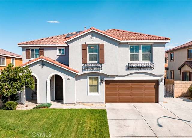 Property at 38118 Pioneer Dr, Palmdale, CA 93552, 3 beds, 3 baths
