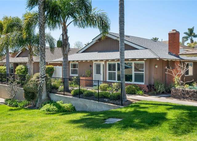 Property at 16912 Canyon Ln, Huntington Beach, CA 92649, 2 beds, 2 baths