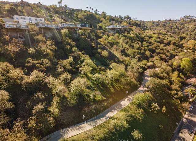 Property at 3732 N Knobhill Dr, Sherman Oaks, CA 91423