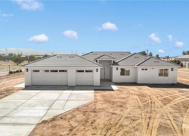 Property at 8698 Oakwood Ave, Hesperia, CA 92345, 4 beds, 3 baths