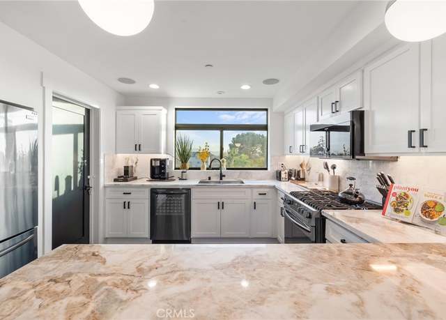 Property at 11324 W Raitt Ln, North Hollywood, CA 91606, 3 beds, 4 baths