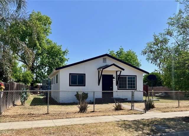 Property at 809 S B St, Madera, CA 93638, 2 beds, 3 baths