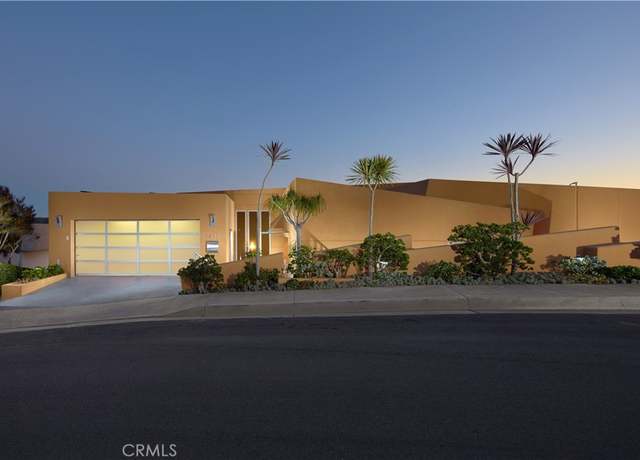 Property at 1415 Coral Dr, Laguna Beach, CA 92651, 3 beds, 3.5 baths