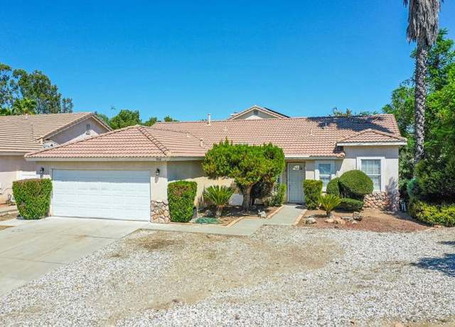 Property at 802 Napa Ct, Lake Elsinore, CA 92530, 4 beds, 2 baths