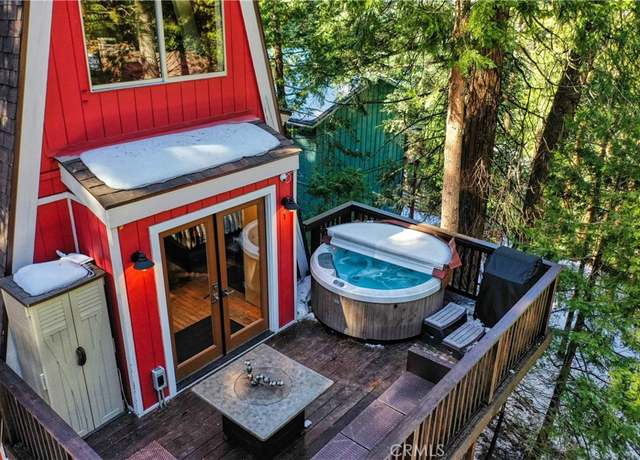 Property at 664 Circle Dr, Lake Arrowhead, CA 92352, 3 beds, 2 baths