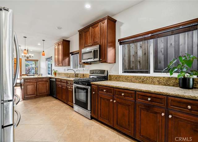 Property at 966 W 23rd St, San Pedro, CA 90731, 2 beds, 2 baths