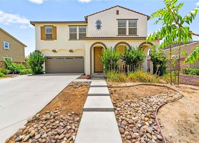 Property at 27555 Mountainside St, Menifee, CA 92584, 4 beds, 3 baths