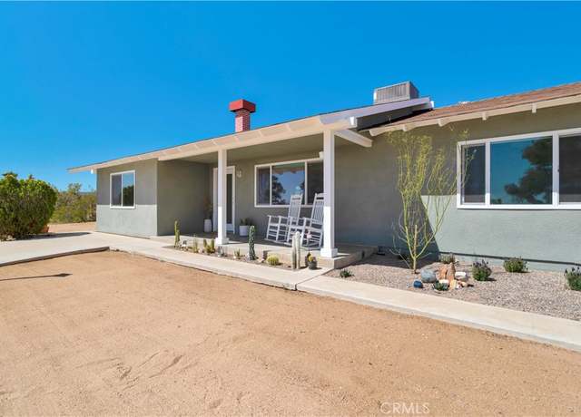 Property at 230 Delgada Ave, Yucca Valley, CA 92284, 3 beds, 2 baths