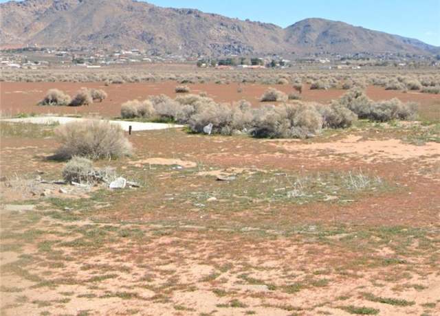 Property at 22724 Thunderbird Rd, Apple Valley, CA 92307