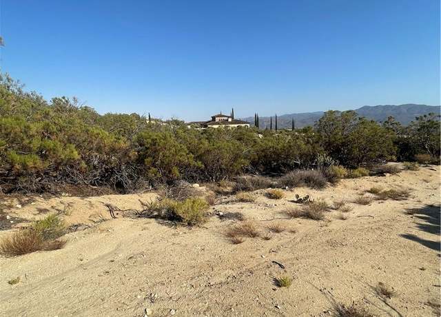 Property at 61700 Indian Paint Brush Rd, Anza, CA 92539