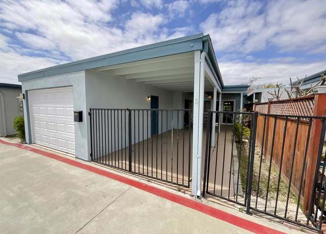 Property at 3839 Vista Campana S #6, Oceanside, CA 92057, 2 beds, 1.5 baths