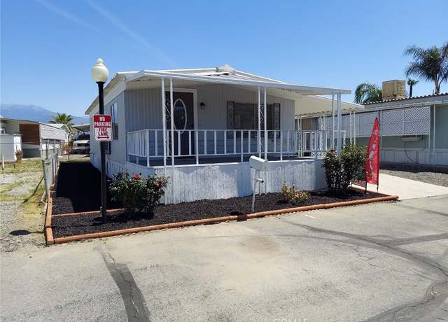 Property at 999 S Santa Fe St #1, San Jacinto, CA 92583, 2 beds, 1.5 baths