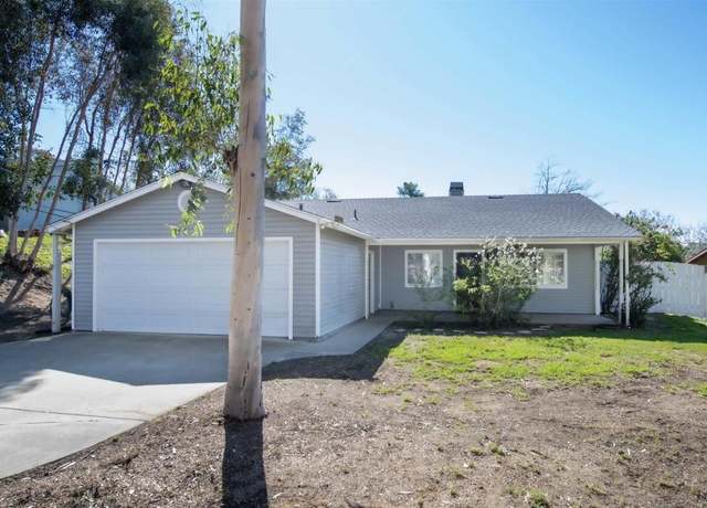 Property at 334 D St, Ramona, CA 92065, 4 beds, 2 baths