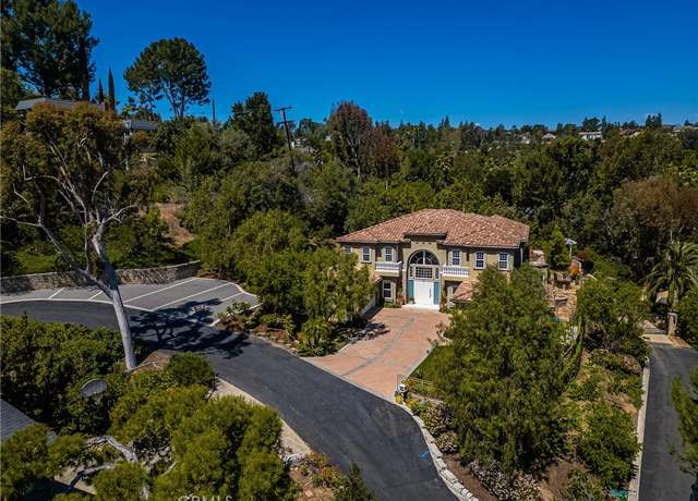 Property at 2107 Lemon Heights Dr, Santa Ana, CA 92705, 4 beds, 5.5 baths