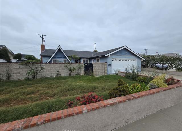 Property at 8171 Holland Dr, Huntington Beach, CA 92647, 3 beds, 2 baths