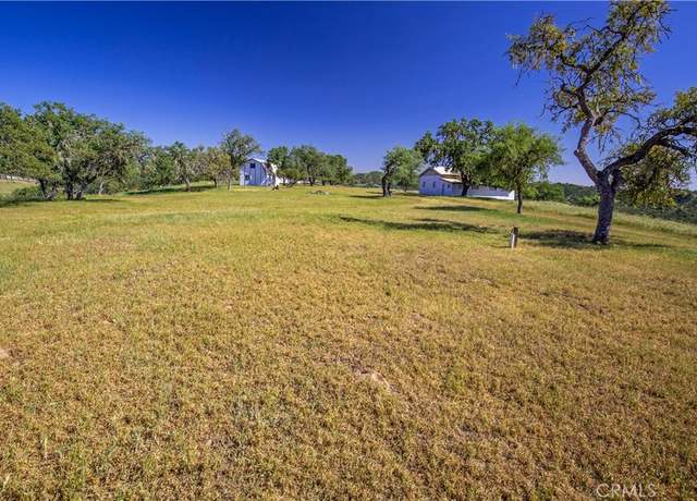 Property at 930 Windwood Rd, Paso Robles, CA 93446, 2 beds, 1 bath