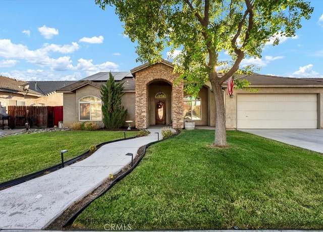 Property at 695 Crescent Ln, Lemoore, CA 93245, 4 beds, 2 baths