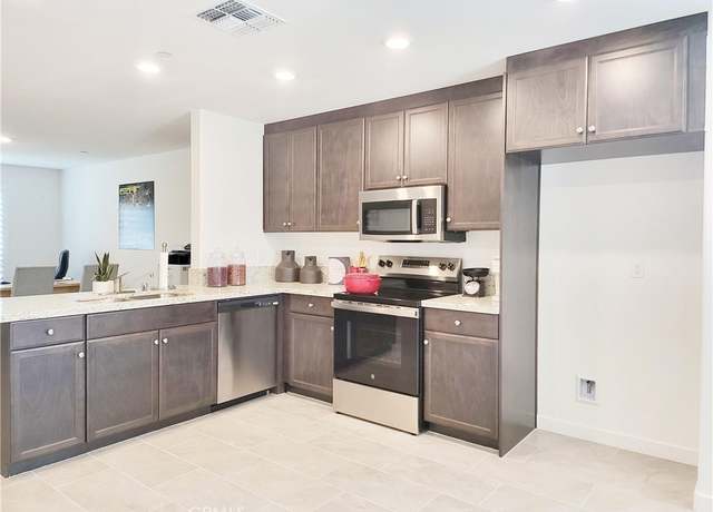 Property at 209 Dylan St, Merced, CA 95341, 3 beds, 2 baths