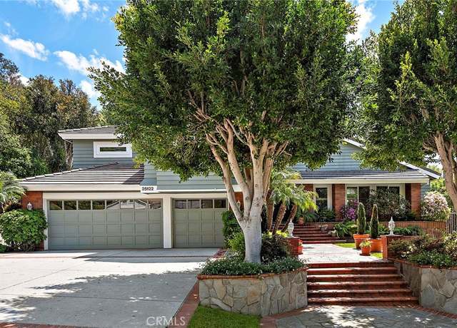 Property at 25122 Black Horse Ln, Laguna Hills, CA 92653, 5 beds, 4.5 baths