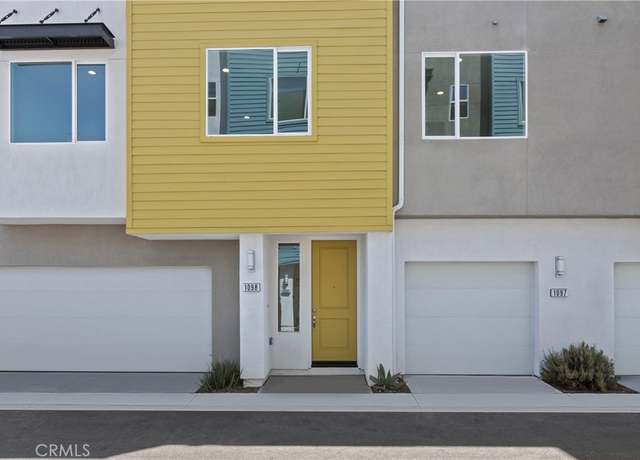Property at 1661 W Broadway Ln, Anaheim, CA 92801, 2 beds, 2.5 baths