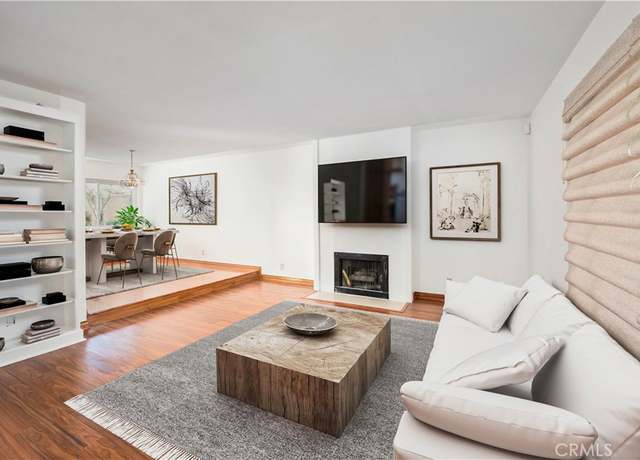 Property at 5642 Etiwanda Ave #6, Tarzana, CA 91356, 2 beds, 2.5 baths