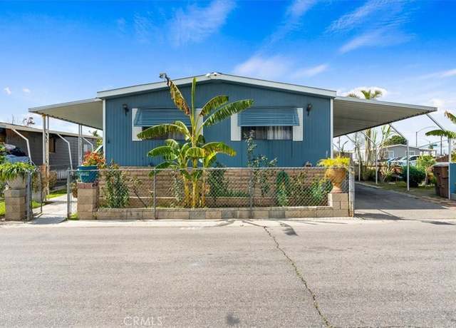 Property at 216 Vivian Ln, Bakersfield, CA 93308, 3 beds, 2 baths