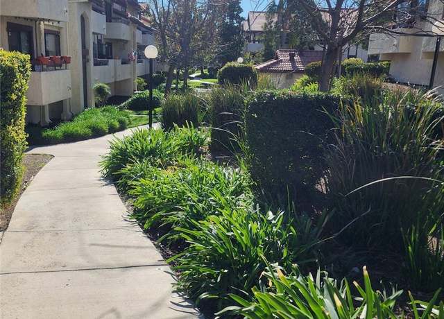 Property at 27971 Sarabande Ln #230, Canyon Country, CA 91387, 2 beds, 2 baths