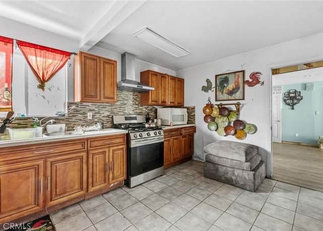 Property at 7499 Valaria Dr, Highland, CA 92346, 2 beds, 1 bath