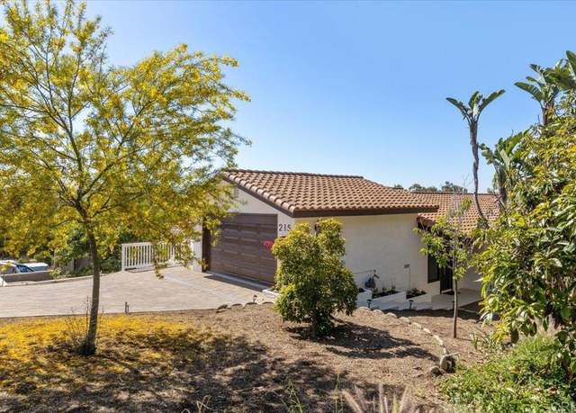 Property at 215 Cranston Crst, Escondido, CA 92025, 4 beds, 2 baths