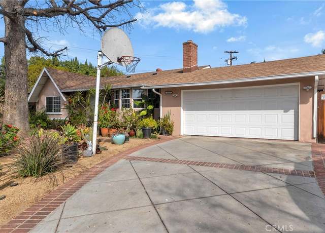 Property at 22121 Cantara St, Canoga Park, CA 91304, 3 beds, 2 baths