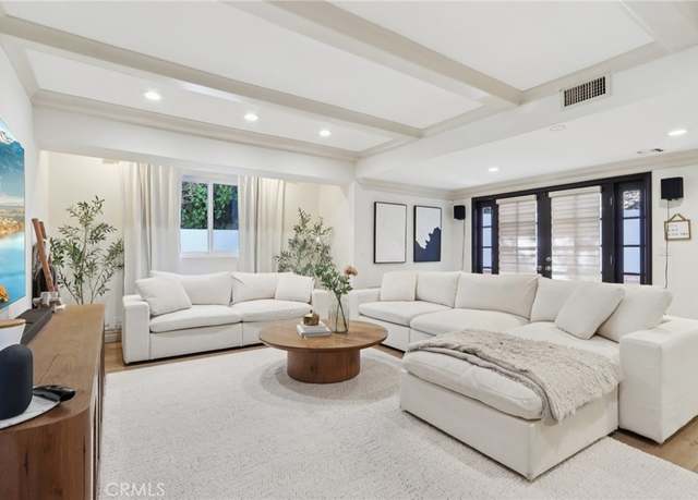 Property at 4501 Grimes Pl, Los Angeles, CA 91316, 3 beds, 4 baths