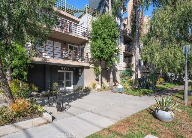 Property at 707 W 4th St #1, Long Beach, CA 90802, 1 bath