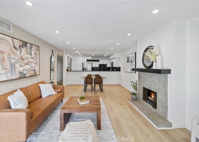 Property at 1940 N Highland Ave #2, Los Angeles, CA 90068, 2 beds, 2 baths