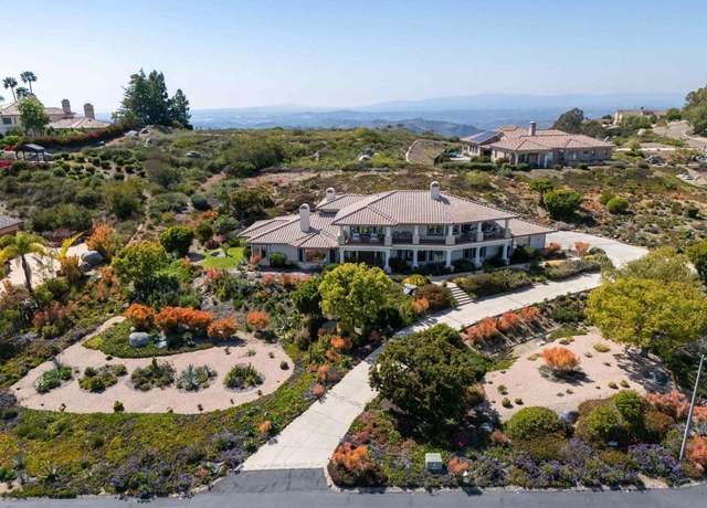 Property at 9698 Welk View Dr, Escondido, CA 92026, 4 beds, 4.5 baths