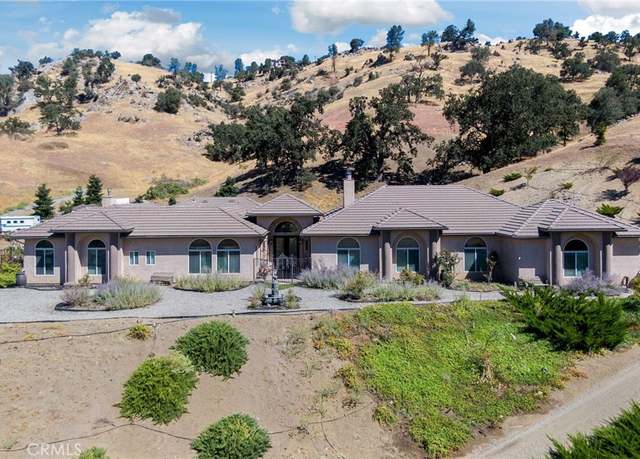 Property at 26551 Cumberland Rd, Tehachapi, CA 93561, 5 beds, 6.5 baths