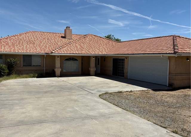 Property at 17930 Main St, Hesperia, CA 92345, 3 beds, 2.5 baths