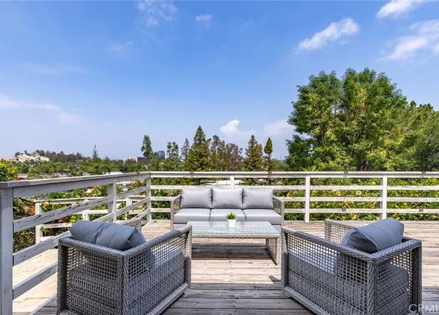 Property at 22253 Del Valle St, Woodland Hills, CA 91364, 2 beds, 2 baths