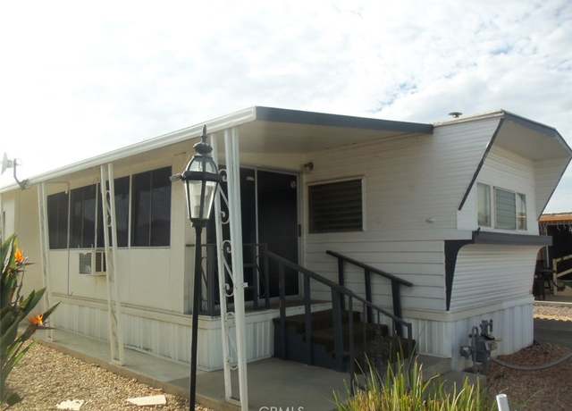 Property at 1600 San Jacinto Ave #81, San Jacinto, CA 92583, 1 bed, 1 bath