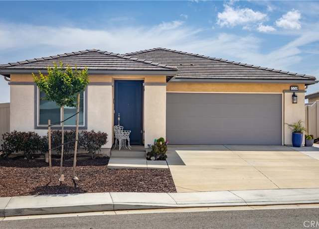 Property at 1559 Lismore Ln, Beaumont, CA 92223, 2 beds, 2.5 baths