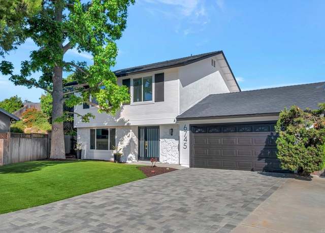 Property at 6745 Mewall Dr, San Diego, CA 92119, 4 beds, 3.5 baths