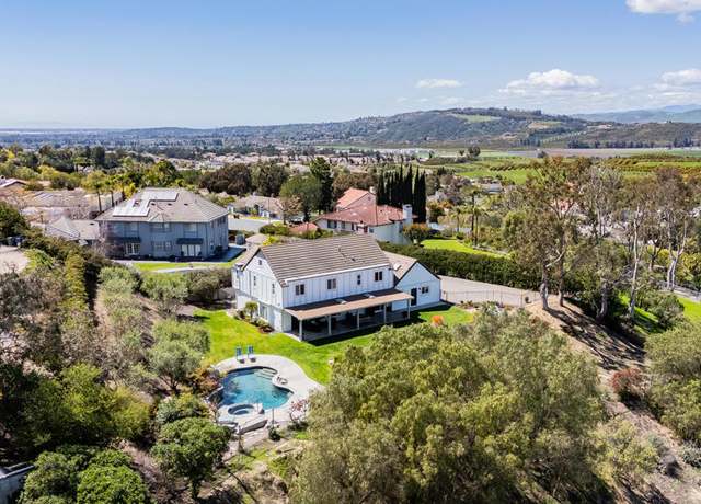 Property at 6065 Cielo Vista Ct, Camarillo, CA 93012, 6 beds, 3 baths