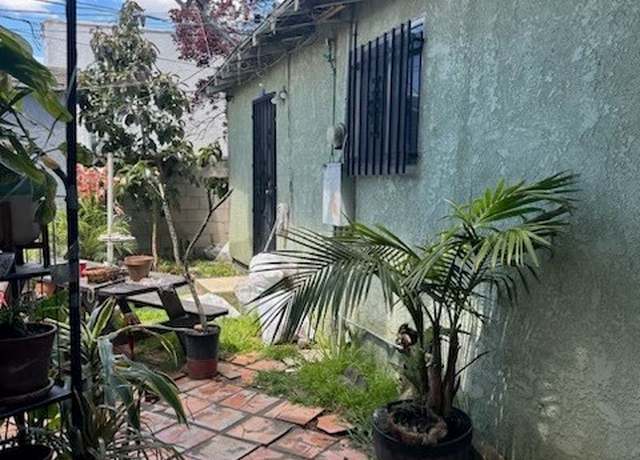Property at 1624 E 109th St, Los Angeles, CA 90059, 11 beds, 6 baths