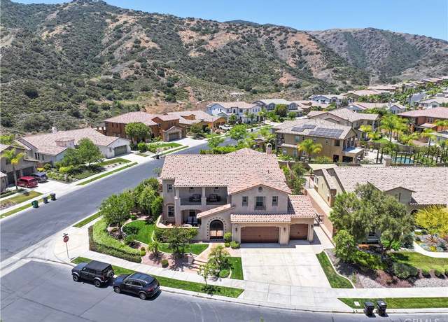 Property at 22449 Leisure Dr, Corona, CA 92883, 5 beds, 5.5 baths