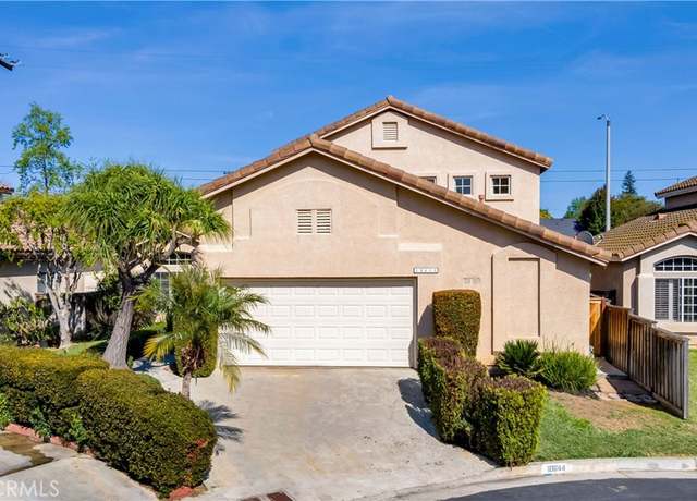 Property at 10644 Burlington Pl, Whittier, CA 90603, 4 beds, 3.5 baths