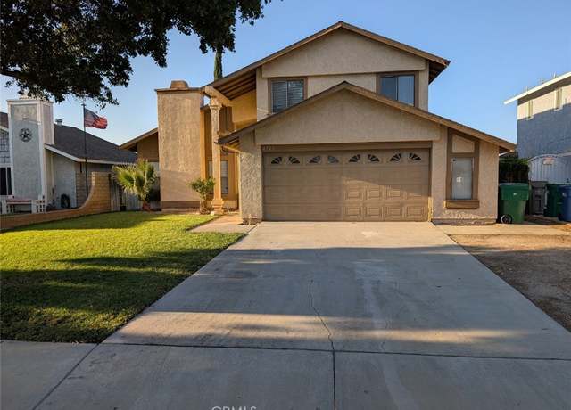 Property at 4745 Karling Pl, Palmdale, CA 93552, 3 beds, 2.5 baths